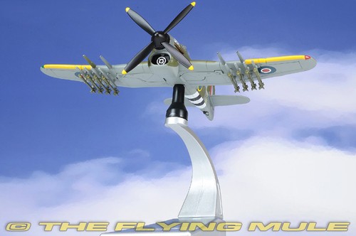 Corgi 1:72 Typhoon Mk I RAF No.146 Wing John Robert Baldwin JBII - Picture 5 of 8