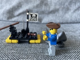 Vintage Lego Pirates Set 6234 Renegade's Raft 100% complete