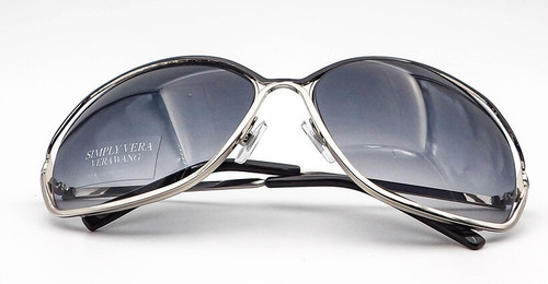 Simply Vera Wang Just Married Square Black Smoke Sunglasses Wsv61Sg24S1 - Picture 6 of 6