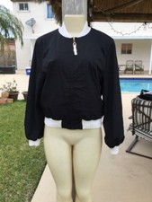 ST JOHN SPORT BLACK ZIPPER FRONT WHITE TRIM DETAIL CASUAL JACKET Sz S FA 03'
