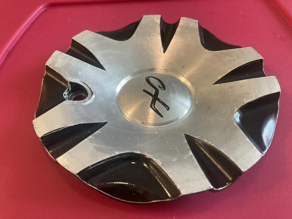 Tapa central de rueda personalizada CX plateada/negro brillante # N/A (1) Foto 3 de 4