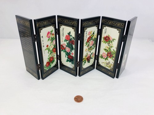 Desktop 6-Panel Screen Room Floral 6inch Divider Folding - 5 3/4” X 2 1/4” - Picture 2 of 16