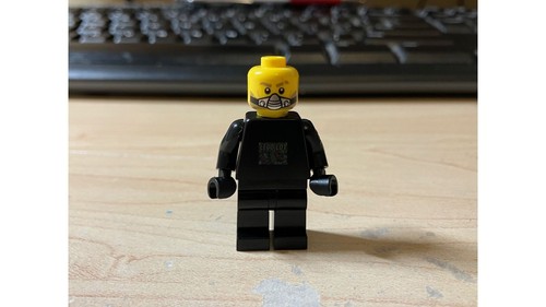 LEGO Galaxy Squad Chuck Stonebreaker Minifigure Head Lego Replacement Parts - Picture 2 of 2