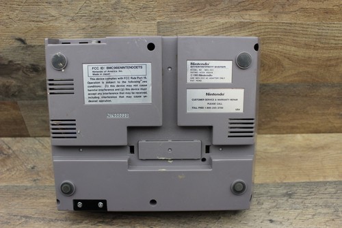 Nintendo Entertainment System NES Video Game Console Only NES-001 discolored - Picture 7 of 7