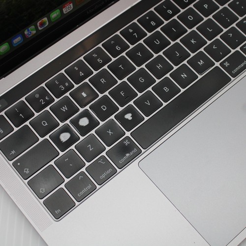 Apple MacBook Pro Touch 15,4 2019 A2159 Sonoma Laptop Intel i5 16GB 256GB SSD - Picture 12 of 16