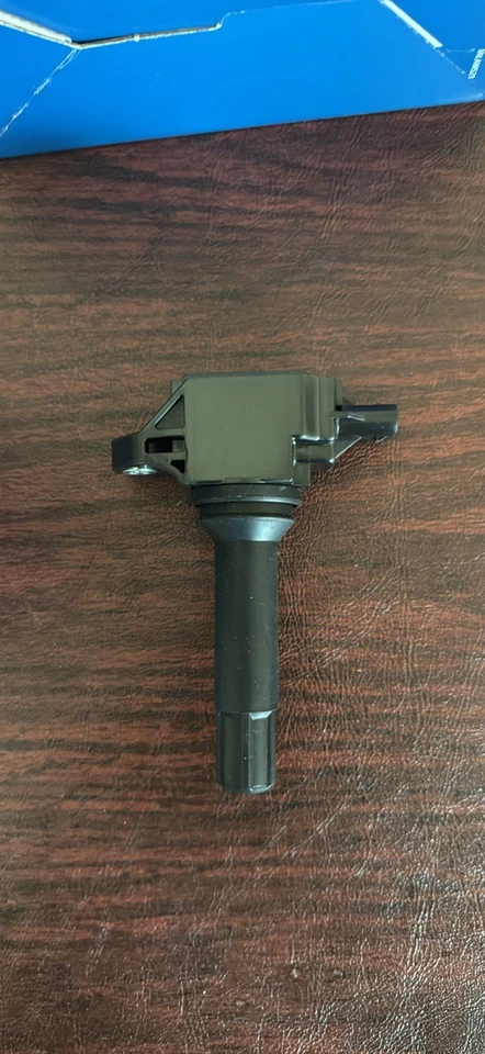 Subaru Legacy Ignition Coils (4) 2013 Legacy - Image 3 of 3