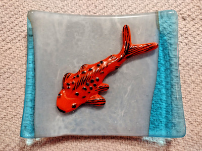 Melanie Hancock signed Contemporary Fused Glass Art Dish  GOLDFISH