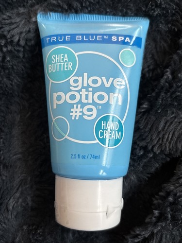 NEW Bath Body Works True Blue Spa Glove Potion 9 Hand Cream Shea Butter 2.5 oz - Picture 1 of 5