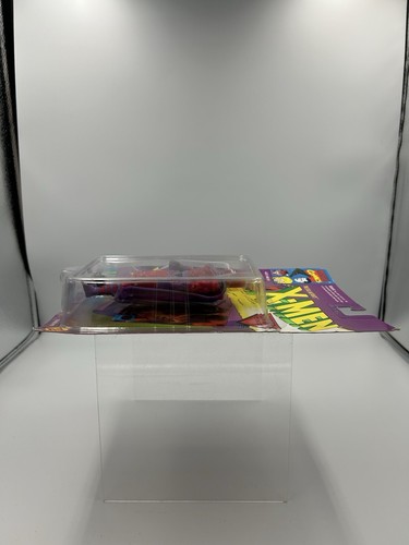 ToyBiz Marvel Comics Uncanny X-men Magneto - Picture 7 of 8