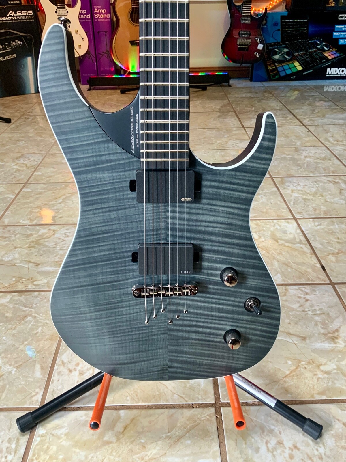 Washburn Parallaxe PXS10 Electric Guitar Transparent Black Washburn Parallaxe PXS10 Electric Guitar Transparent Black