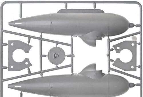 German Midget Submarine Dolphin 1944 WWII 1/35 Scale Plastic Model Kit MM35-004 - Imagen 3 de 12