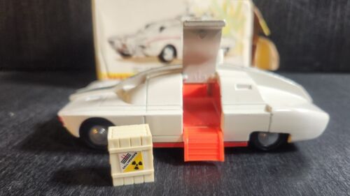 DINKY TOYS 105 CAPTAIN SCARLET MAXIMUM SECURITY VEHICLE VINTAGE 1968 G ANDERSON