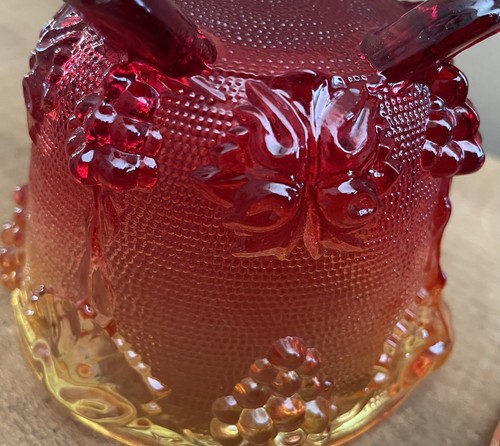 VTG Carnival Glass Footed Candy Dish Harvest Grapes Jeanette Amberina Farmhouse - Picture 8 of 8