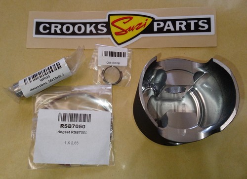New Suzuki RM250 1982 to 1985 +.5 mm Forged Piston Kit by Wossner, 70.5 mm bore - Picture 7 of 12