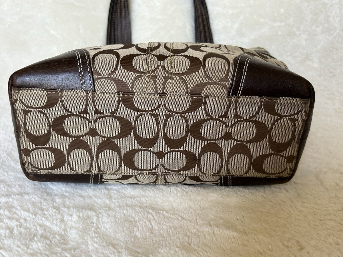 Y2K Coach Hampton Signature jacquard tote turn-lock closure