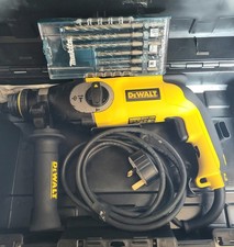 Dewalt D25123 SDS Plus Rotary Hammer Drill Breaker 230V 800W 26mm + Case & Bits