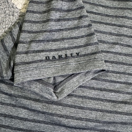 Oakley Performance Polo Shirt Mens XL Gray Black Stripe Short Sleeve NWT - Picture 5 of 5