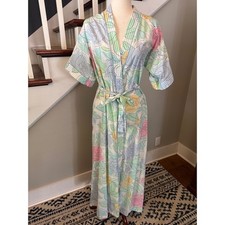 Vintage 70s It's A Charm Robe Small Pastel Floral Seersucker Retro Housecoat USA