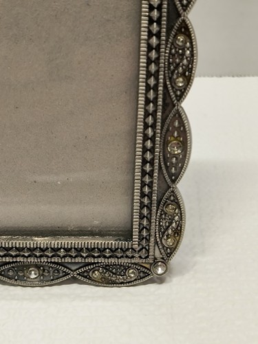 Cornice portafoto Connoisseur tono argento/strass grigio 4x6 - Foto 6 di 13
