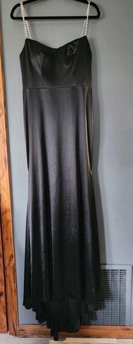 $398 Mac Dugal Black dress, Size 6, Prom, gown - Picture 20 of 24