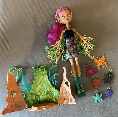 Monster High Puppe Garden Ghouls Treesa Thornwillow Mattel - neuwertig