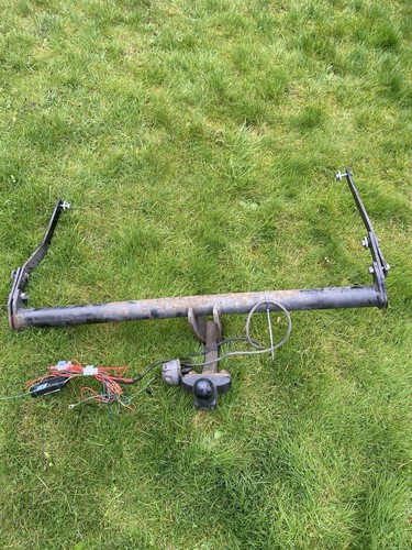 Renault Megane 1.5 dci MK3 08-16 Tow Bar - Picture 1 of 4