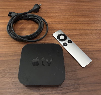 3rd Generation Apple TV A1427 HD Media Streamer, Remote, & Power Cable WORKING