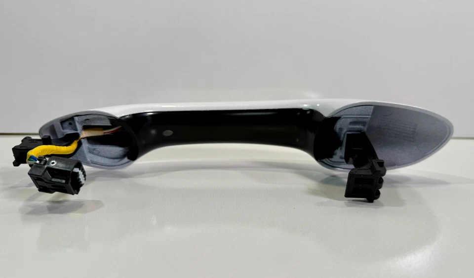 Manija de puerta delantera exterior HYUNDAI NUEVO OEM 2021-2023 Santa Fe 82660S1850 Foto 3 de 4