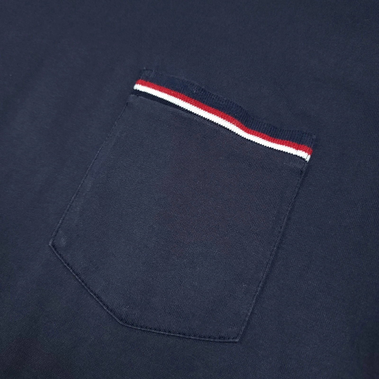 T shirt Thom Browne con tasca a righe manica corta 1478 119981905