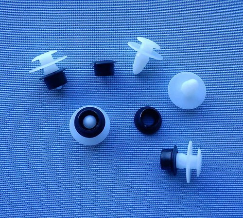 16x Zierleistenklammern Clips Zierleisten klips für Golf Passat weiß schwarz 48 - Bild 3 von 9