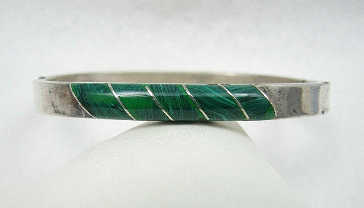Vintage Mexico Green Malachite Inlay Sterling Silver Hinge Bangle Bracelet