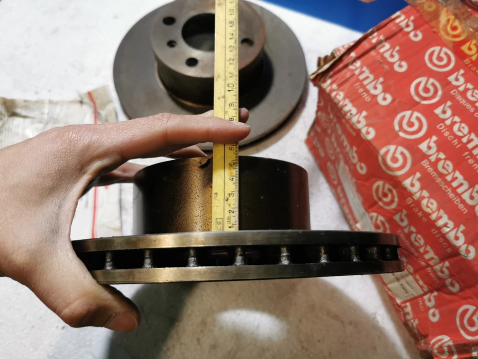 BREMBO 09.3946.10 Brake Discs For BMW 3 Sedan New Original - Image 4 of 4