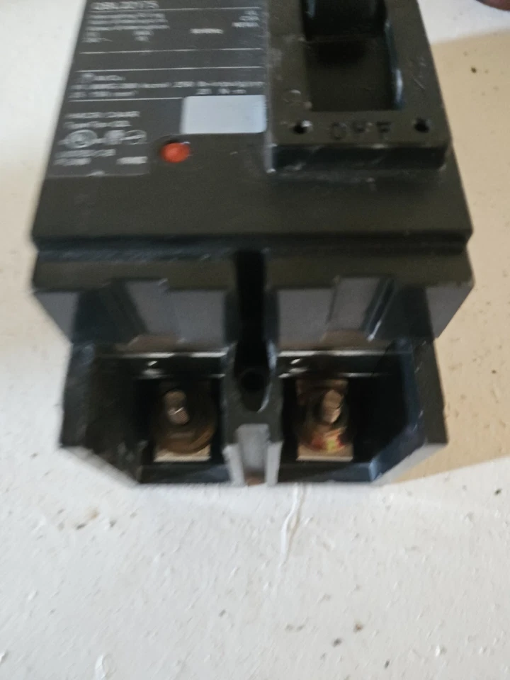 Литой корпус автоматический выключатель: 175 А ампер, 10 кА при 240 В переменного тока, фиксированный, линейный/нагрузочный зажим, - Изображение 3 из 3