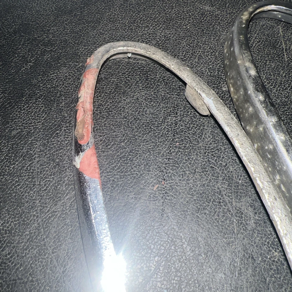 Luz trasera Ford Custom 1949-1950 bisel cromado 8A-13448-C-2 OEM CANTIDAD 3 Foto 3 de 4