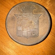 Emblema ruota Cadillac V8 vintage bronzo anni 30 40 50 medaglione