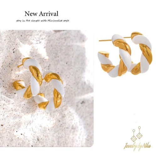 NEW 14K Yellow Gold White Twisted By The Pool Enamel Boho Hoop Stud Earrings - Picture 5 of 12