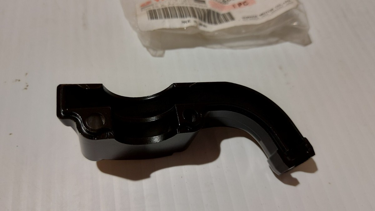 とわ NOS Yamaha Throttle Lower Cap Housing 3XW-26282-01 VMAZ FZ09 YZFR7