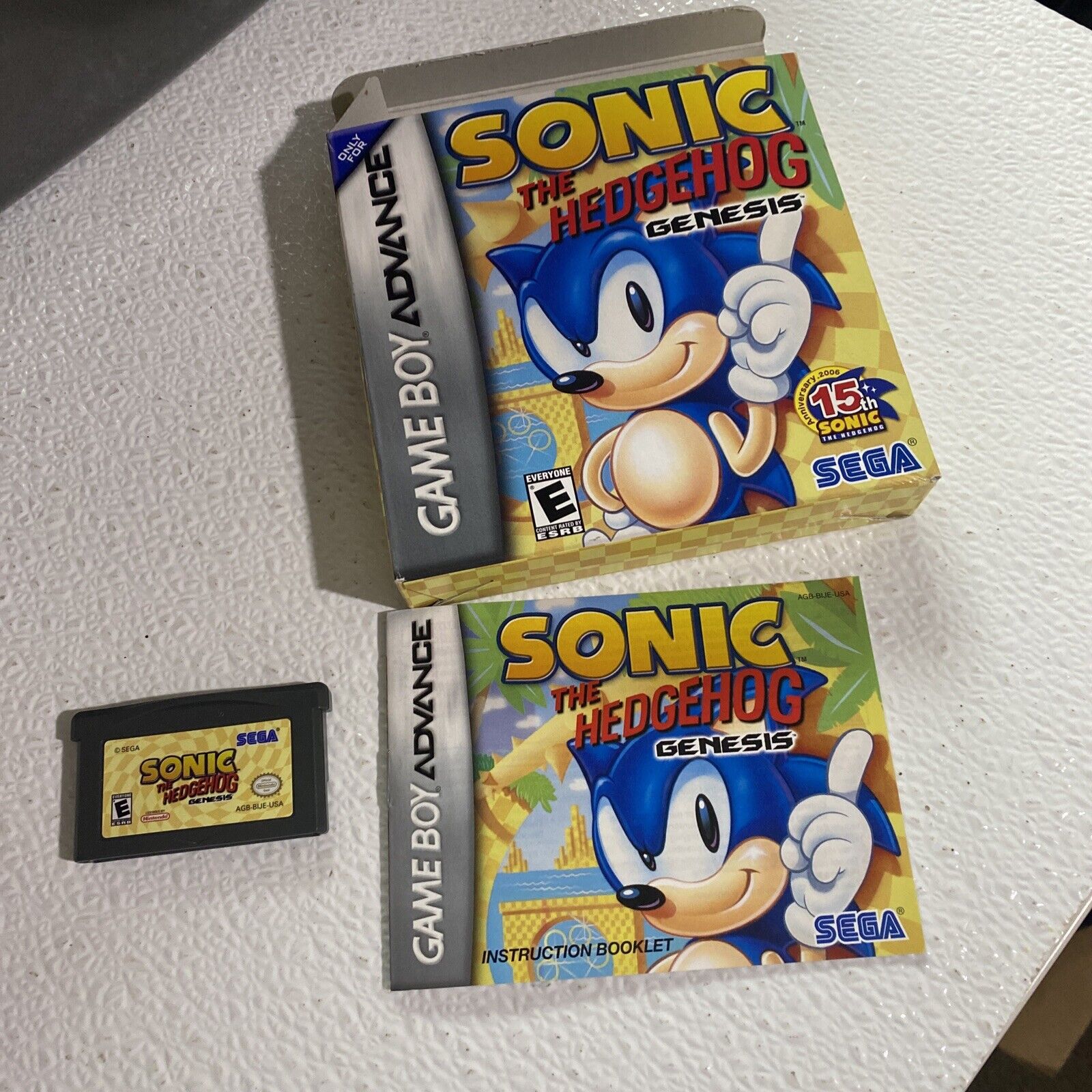 Sonic The Hedgehog Genesis Nintendo Gameboy Advance CIB no tray