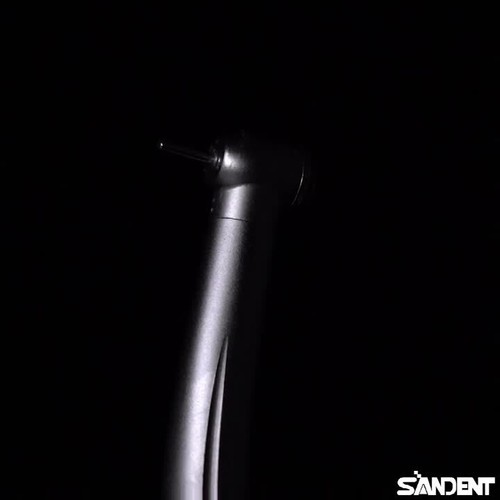 SANDENT NSK Estilo Dental Alta Velocidad Pieza de Mano Pulsador Turbina 2 Agujeros 4 Agujeros CE - Vídeo 1 de 1
