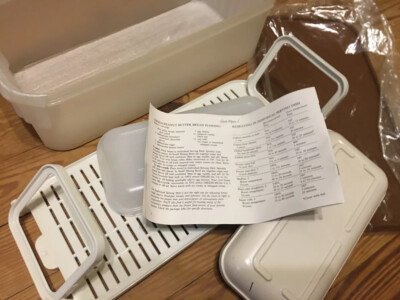 Oversized Save Space Food Keeper Vintage New Tupperware Circa 1980