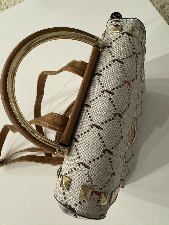 Mochila para mujer Baby Phat Y2K con estampado de logotipo (limpia por dentro) usada en excelente estado Foto 4 de 4