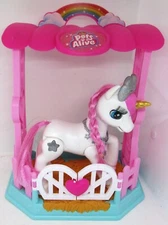 Zuru Pets Alive My Magical Unicorn Blinking Eyes Talking Light Up and Stable