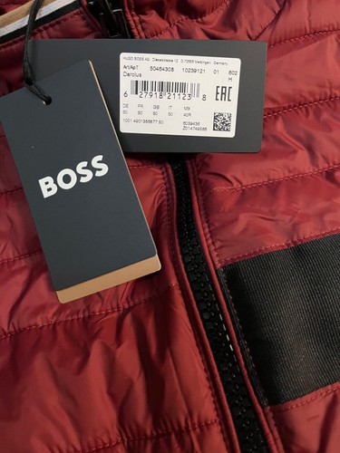 BOSS wasserabweisende Gilet Weste mit 3D-Logo Tape dunkelrot - Größe 40R - Bild 8 von 12