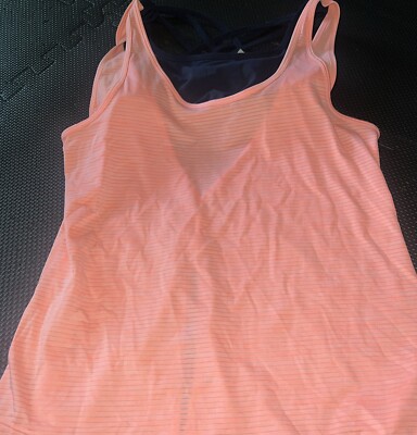 Athleta 2 in 1 Ultimate Support Top XSmall Euc Peach Navy