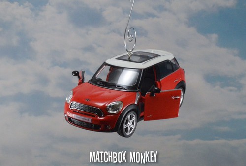 Deluxe Hard Top Austin Mini Cooper S Countryman Christmas Ornament 1/36th BMW - Picture 3 of 10