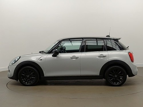 2020 MINI Cooper S 2.0 Cooper S Classic II 5dr Hatchback Petrol Manual - Picture 4 of 13