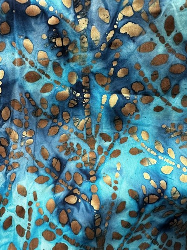 Bali Batik 100% Cotton Fabric 44" wide sold by meter - Picture 3 of 3