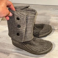 UGG Cable Knit Boots Grey Tall / Fold Over For Shorter Length 3 Button US Size 5