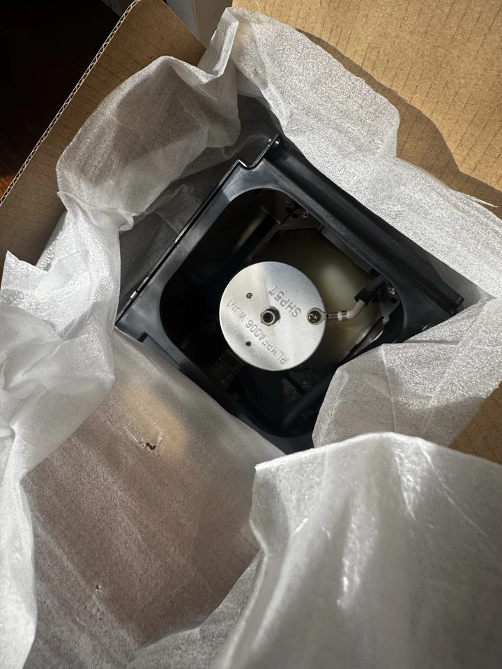 NEW Electrified AN-K12LP Replacement Projector Lamp for Sharp PG-M20X Series - Image 3 of 4