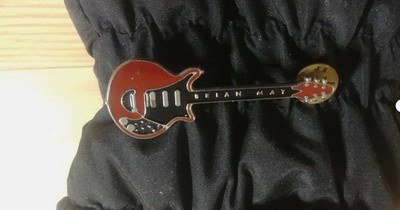 RARE - Brian May Red Special Guitar Pin - Collector's Item